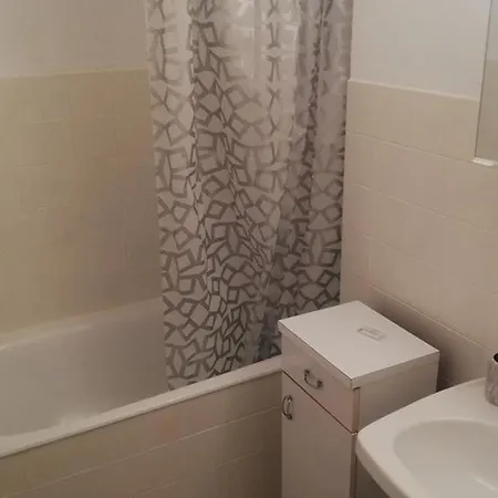 5 Min Centre, Terrasse, Parking - Fr-1-804-39 Apartment *