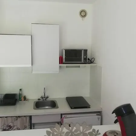 5 Min Centre, Terrasse, Parking - Fr-1-804-39 *